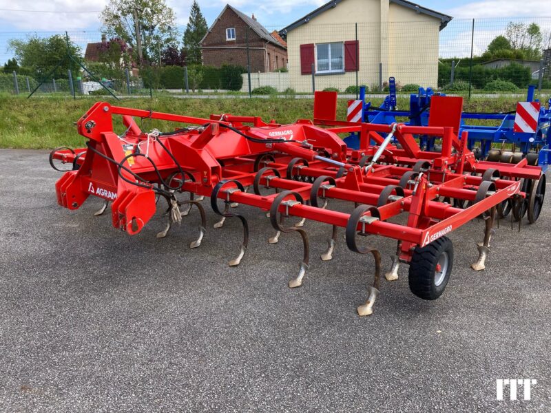 Stubble cultivator Agram KDA 400 on sale on ITT1878