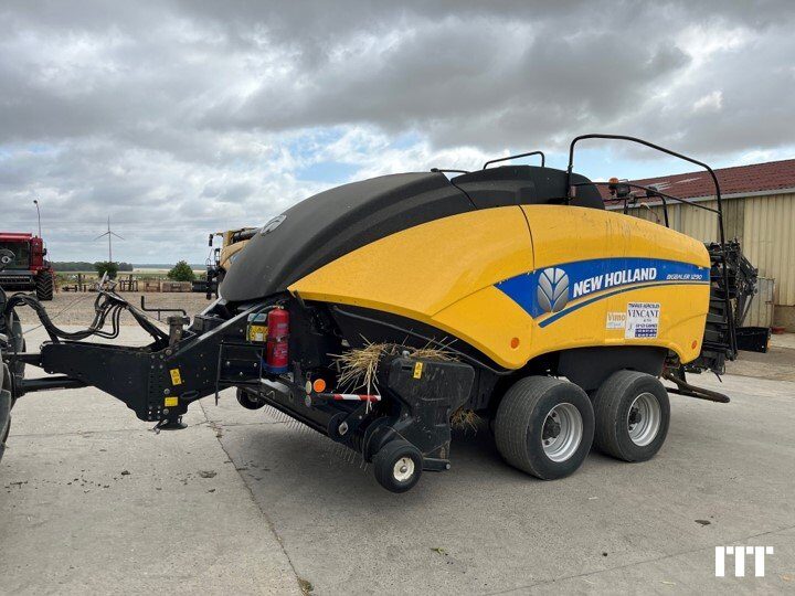 Large square baler New Holland BB1290 on sale on ITT1878