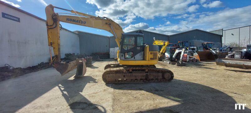 Track excavators Komatsu PC228 on sale on ITT1878