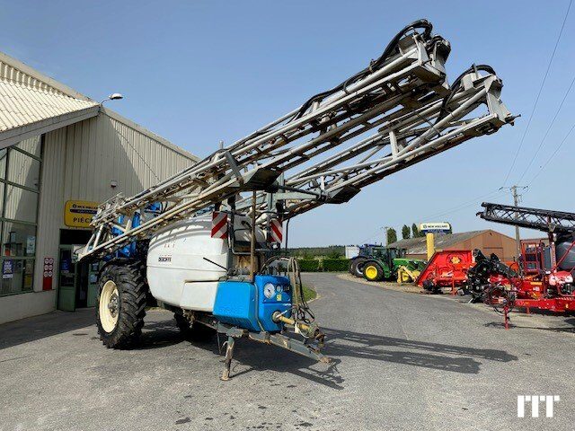 Trailed sprayer Evrard METEOR 4100L on sale on ITT1878