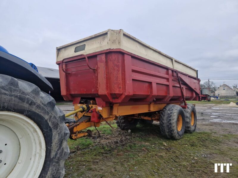 Benne agricole Legrand BL16T en vente sur ITT1878