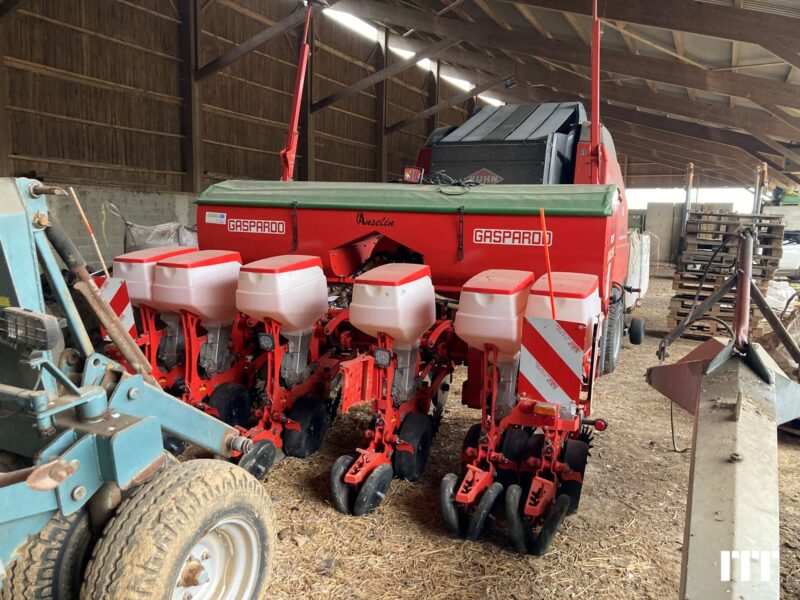 Precision seeder Maschio MARTA 300R on sale on ITT1878